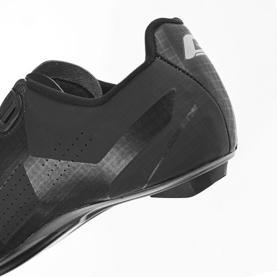 Tretry GAERNE G.JET Black