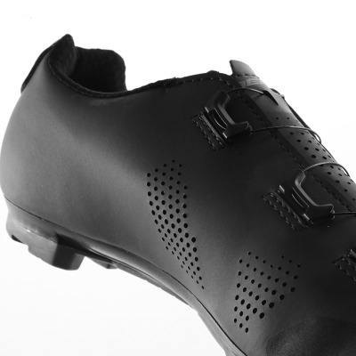 Tretry GAERNE G.Obsidian Black