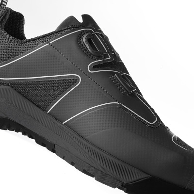 Tretry GAERNE G.Quasar Black