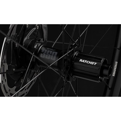 Hliníková kola OUTRIDE gravel (30MM), náboje DT350, barva MattBlack, plášť