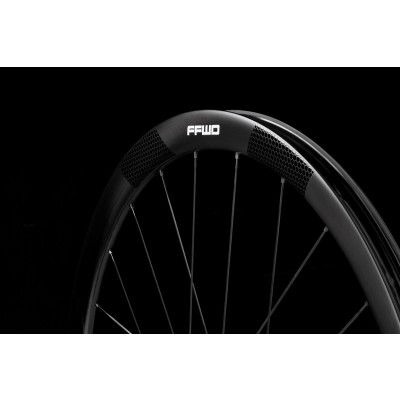 Karbonová kola DRIFT (36 mm), FFWD 2:1, MattBlack, plášť