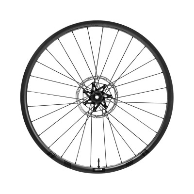 Karbonová kola OUTLAW (30 mm), FFWD BOOST, MattBlack, plášť